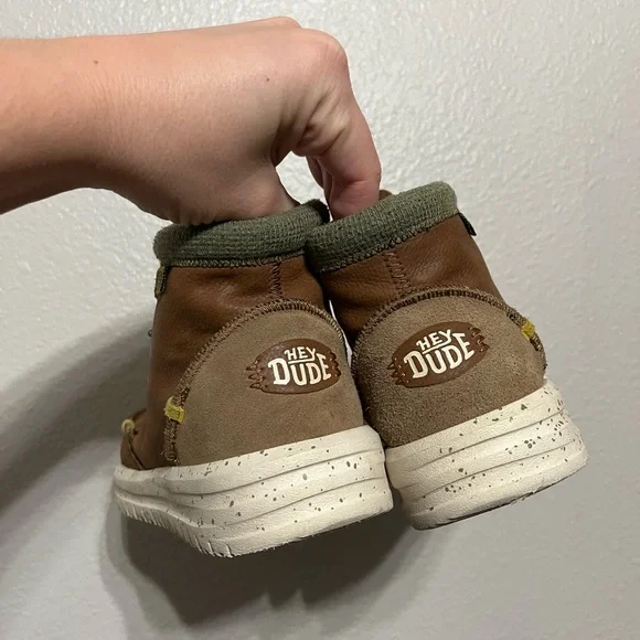 Hey Dude Bradley Leather Boots Round Moc Toe Elastic Laces Size 34//1 Big Kid - Picture 4 of 11